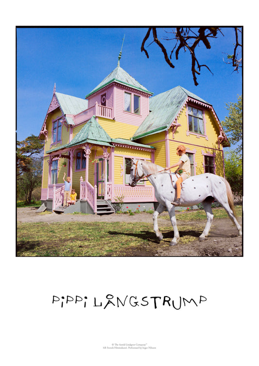 Pippi - Framför Villa Villekulla